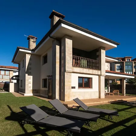 Villa Colombres * Colombres